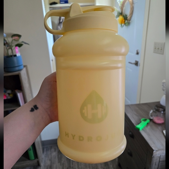 Yellow Hydrojug Pro - Picture 1 of 1